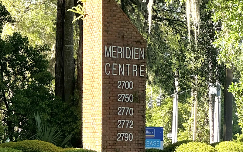 Meridien Center Sign